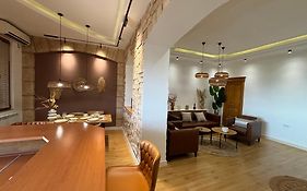 River View Apartment In The Center Of The City